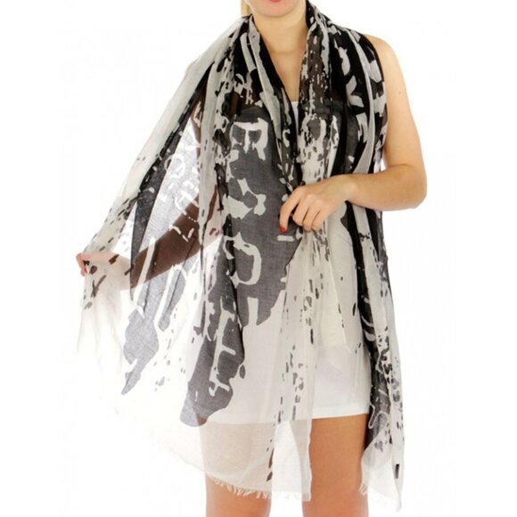 NWT Lightweight Kiss and Love Graphic Scarf - Picture 6 of 15